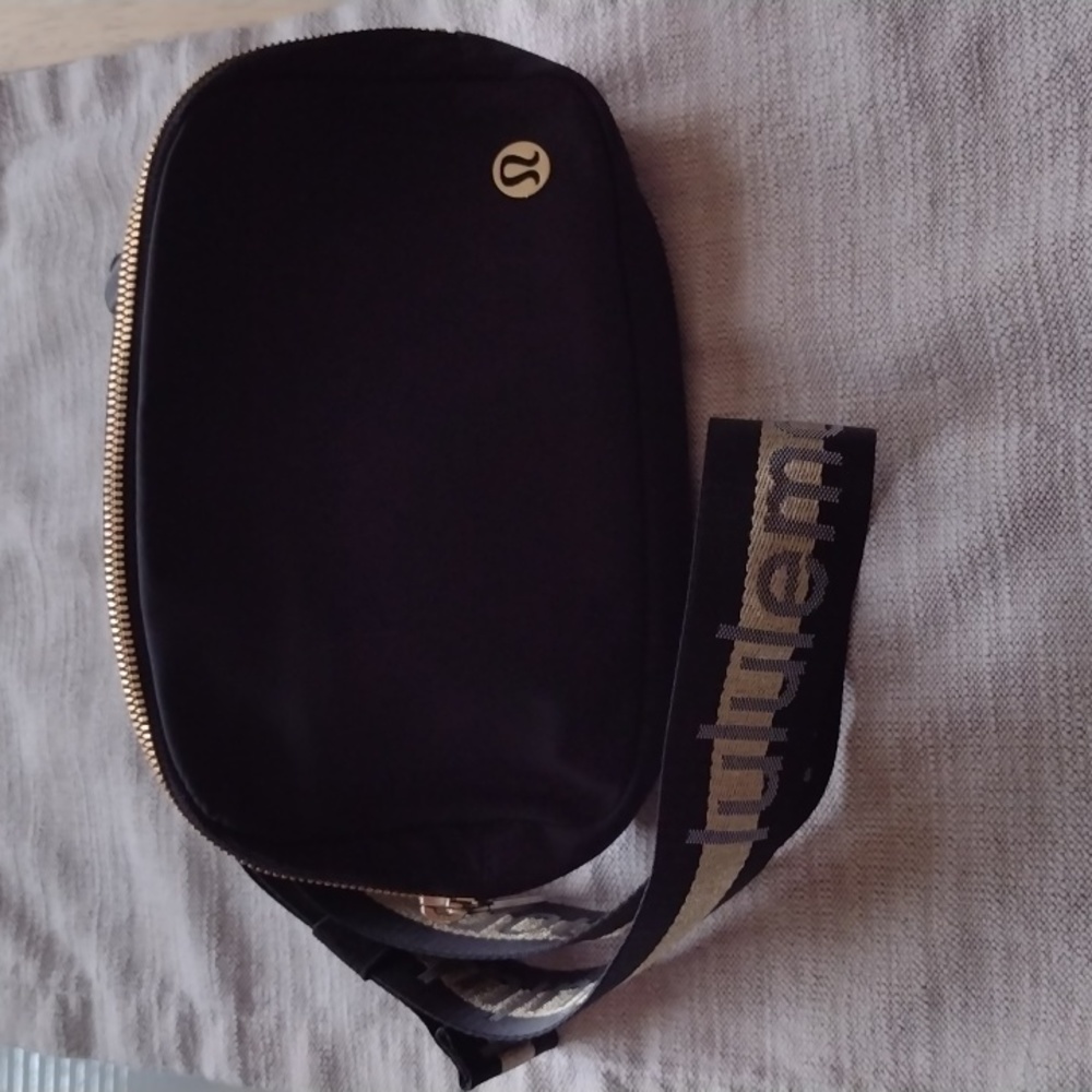 Lululemon Belt Bag Gold and Black Striped Strap